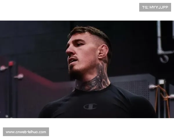 阿斯皮纳尔队友陷戳眼罗生门,裁判回放使用规则再成焦点 阿斯皮纳尔队友陷戳眼罗生门,裁判回放使用规则再成焦点